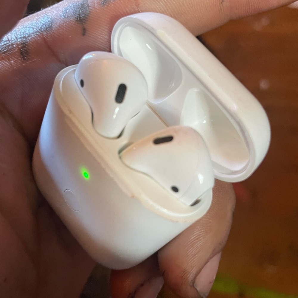 Air pods